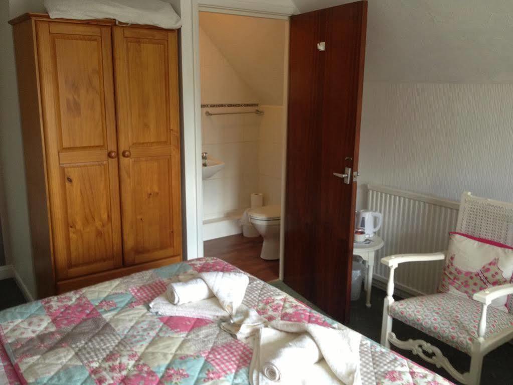 The Grove Bed & Breakfast Whitby Ngoại thất bức ảnh
