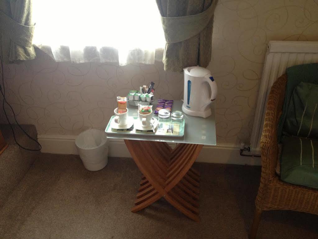 The Grove Bed & Breakfast Whitby Ngoại thất bức ảnh