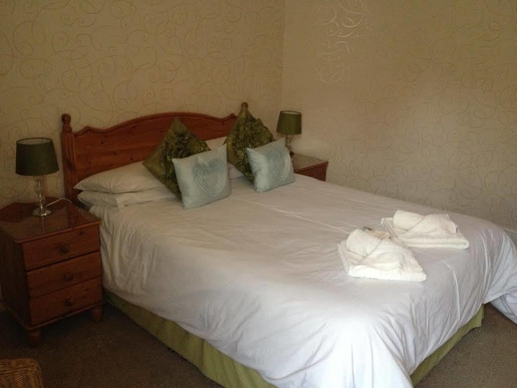 The Grove Bed & Breakfast Whitby Ngoại thất bức ảnh