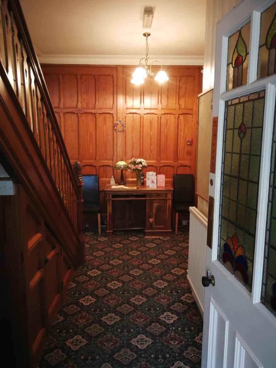 The Grove Bed & Breakfast Whitby Ngoại thất bức ảnh