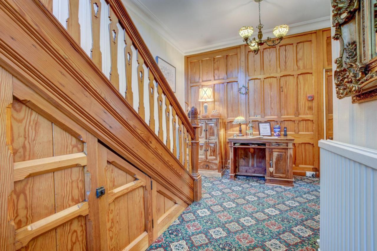 The Grove Bed & Breakfast Whitby Ngoại thất bức ảnh